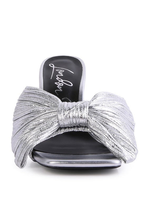 Wonderbuz Bow Heels (Silver)